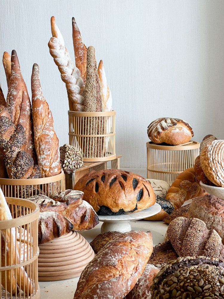 Grains, Bread & Pantry